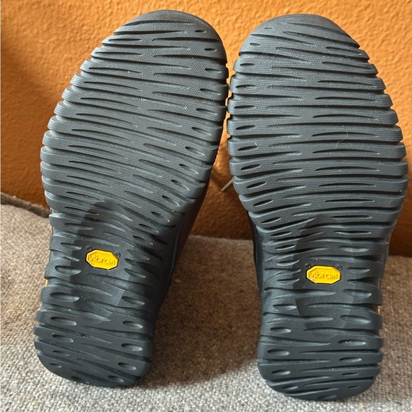 UGG Brown “”Adirondack Il” Shearling Lined Weatherproof Leather Boots Women’s 8 - Picture 10 of 15